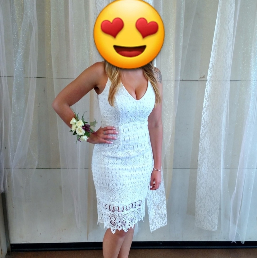 White fitted dress